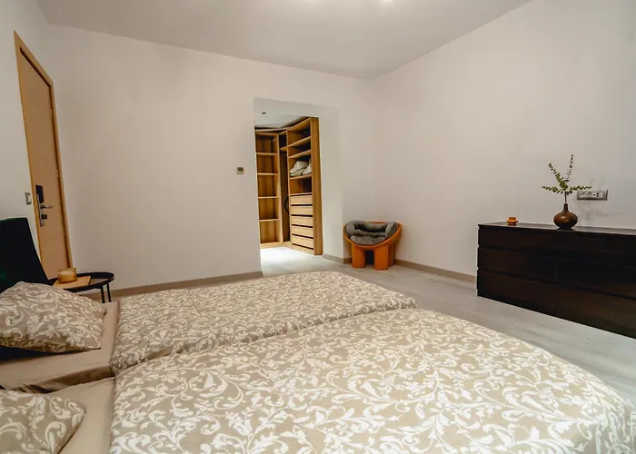 Sol * Βουκουρέστι